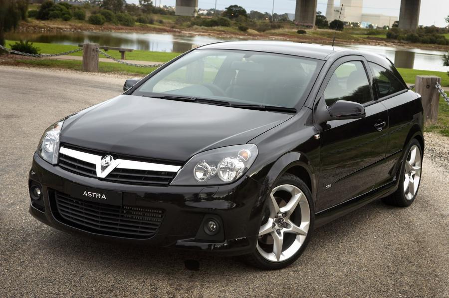  Holden Astra 2.0 SRi Turbo 2006 года  (фото 5 из 68)
